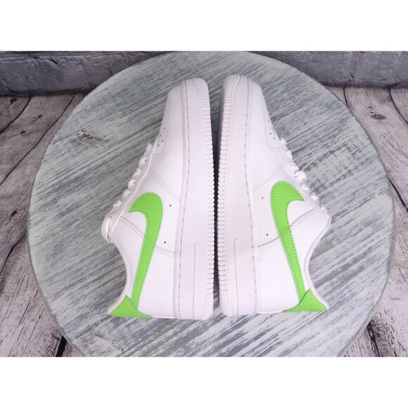 Nike Air Force 1 07 White/Action Green Youth 4.5 Women 6 New In Box - Picture 9 of 13